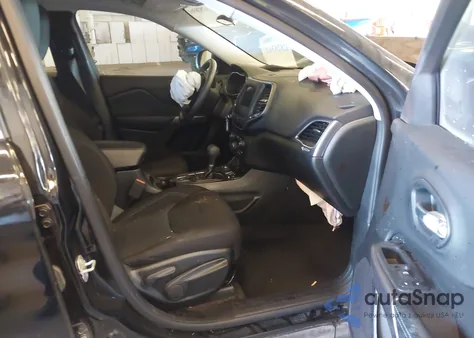 2019 Jeep Cherokee Latitude 4X4 из США, поврежденный, VIN 1C4PJMCB3KD385517